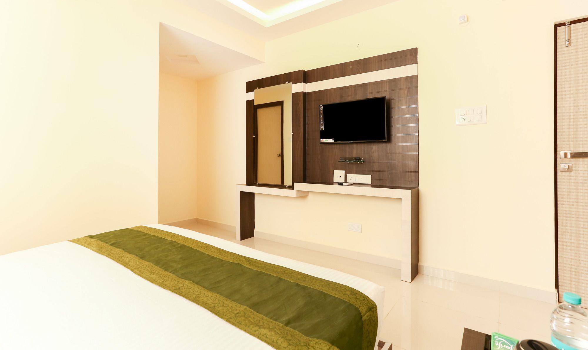 Fabhotel Rotano Suites - Yelahanka Bangalore Luaran gambar